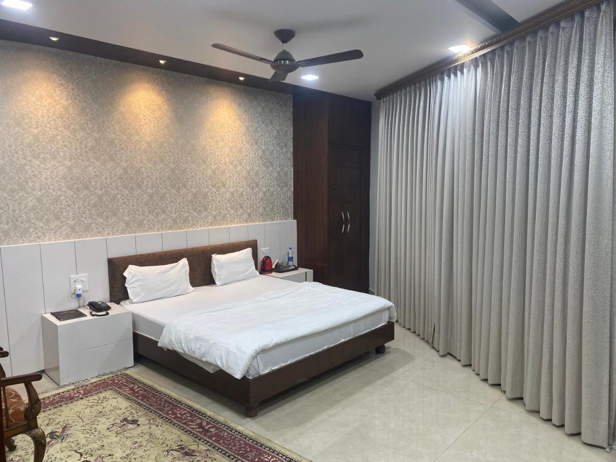 Hotel Temple View Inn Anandpur Sāhib Zewnętrze zdjęcie