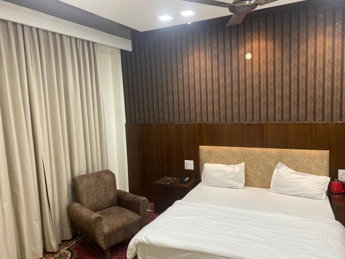 Hotel Temple View Inn Anandpur Sāhib Zewnętrze zdjęcie