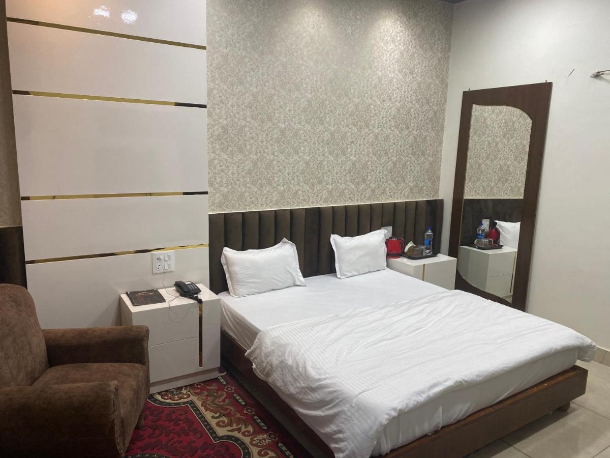 Hotel Temple View Inn Anandpur Sāhib Zewnętrze zdjęcie