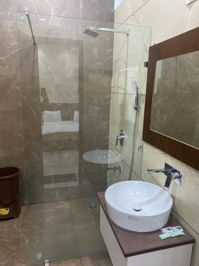 Hotel Temple View Inn Anandpur Sāhib Zewnętrze zdjęcie