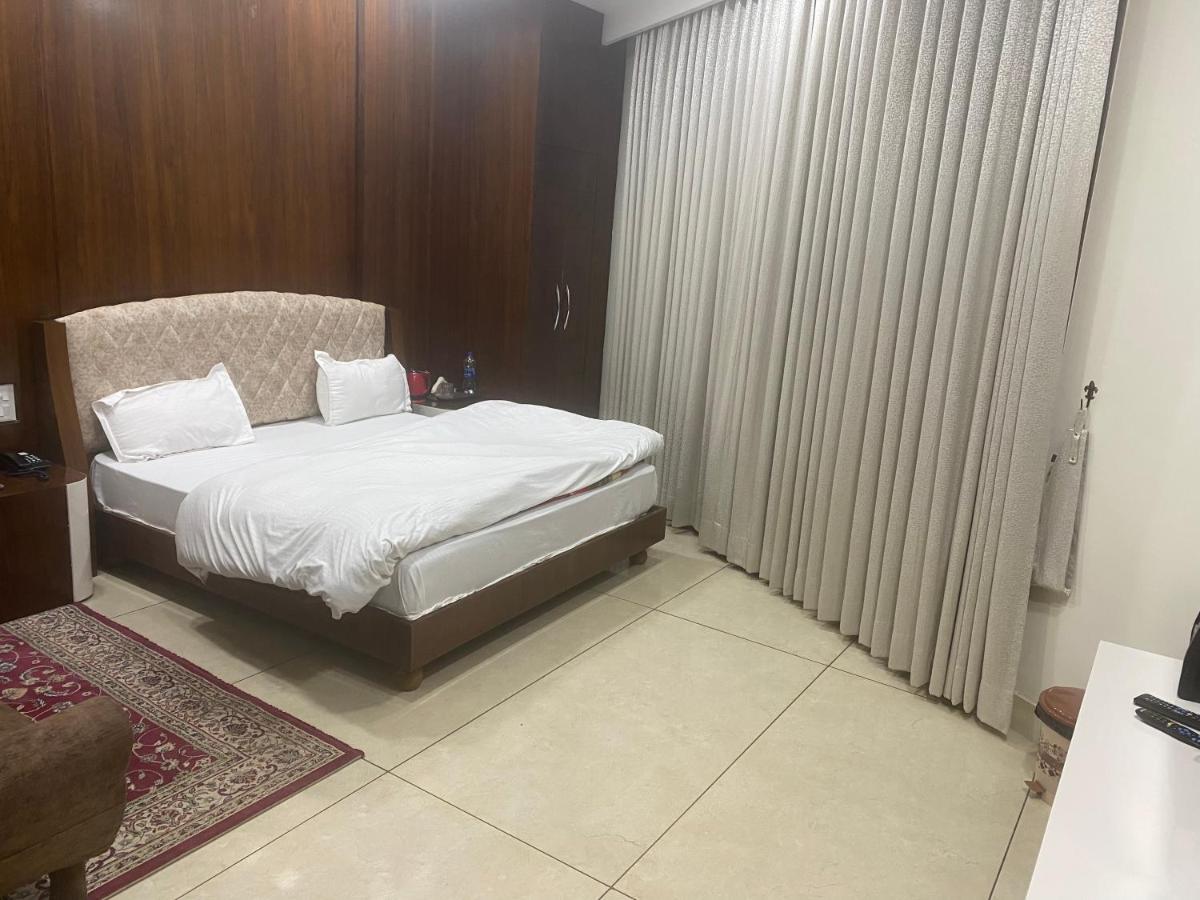 Hotel Temple View Inn Anandpur Sāhib Zewnętrze zdjęcie