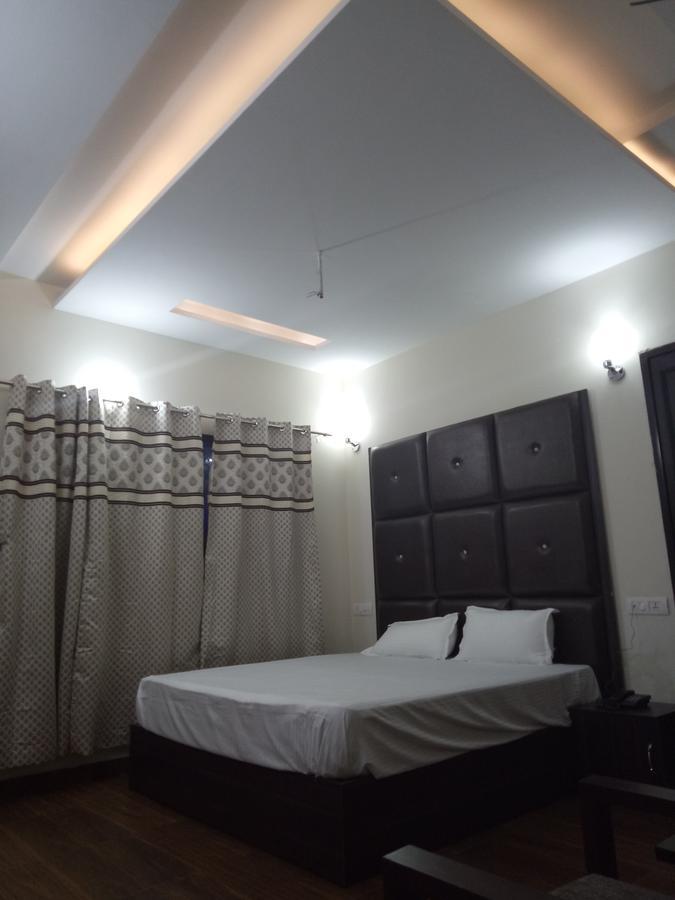 Hotel Temple View Inn Anandpur Sāhib Zewnętrze zdjęcie