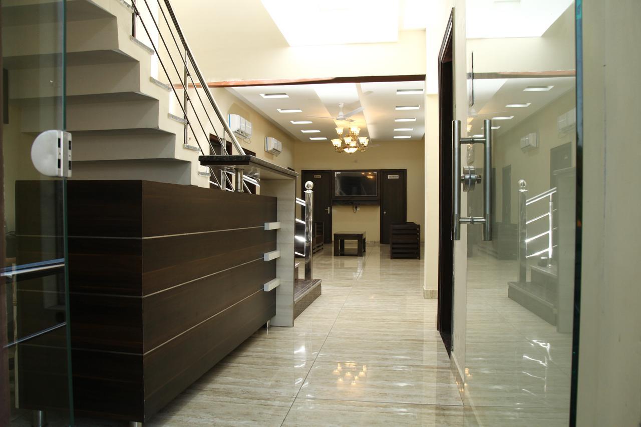 Hotel Temple View Inn Anandpur Sāhib Zewnętrze zdjęcie