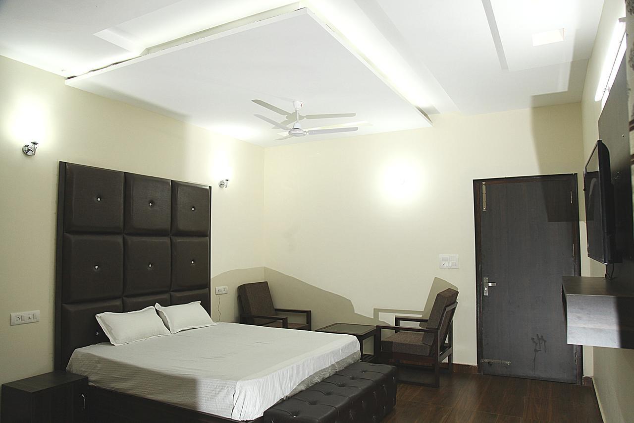 Hotel Temple View Inn Anandpur Sāhib Zewnętrze zdjęcie