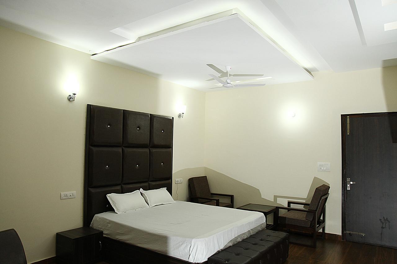 Hotel Temple View Inn Anandpur Sāhib Zewnętrze zdjęcie